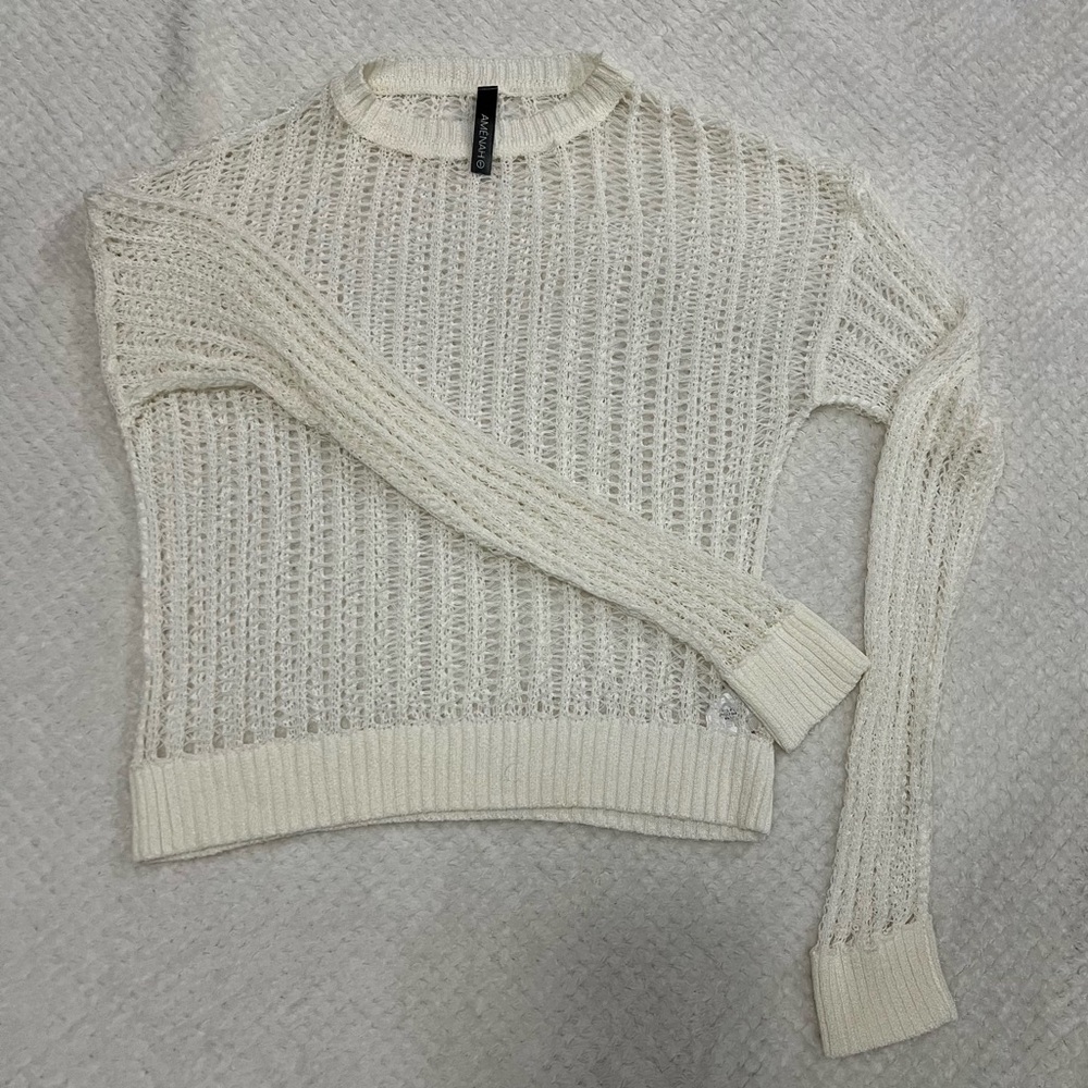 AMĒNAH Knit top